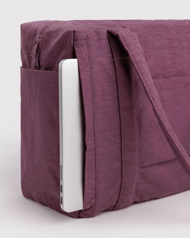 BAGGU SMALL CLOUD CARRY-ON - WILD PLUM