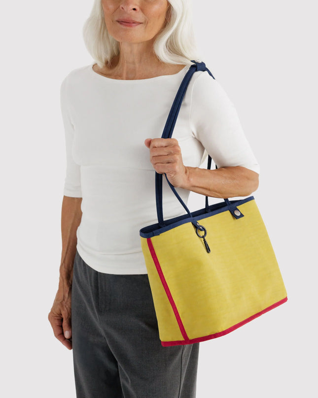 BAGGU MEDIUM NYLON REVERSIBLE TOTE - NAVY MIX
