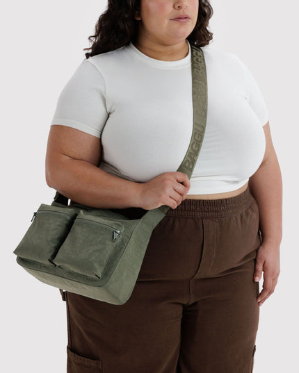 BAGGU MEDIUM CARGO CROSSBODY - CAPER