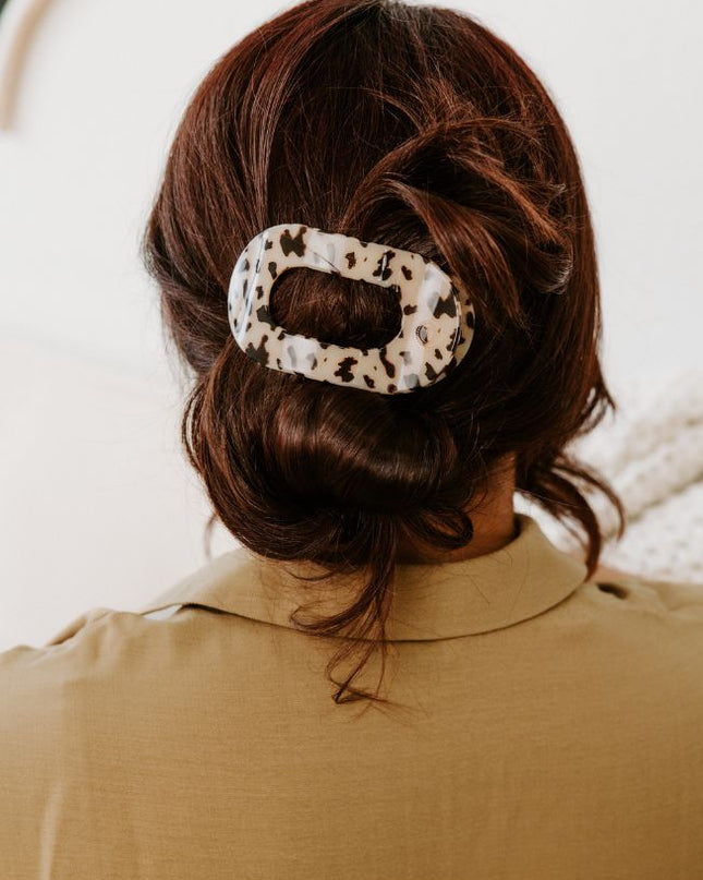 Blonde Tortoise Flat Round Clip