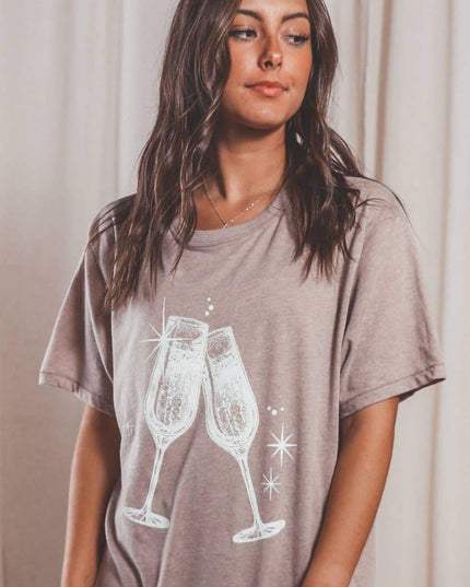 Toast w. Me Tee